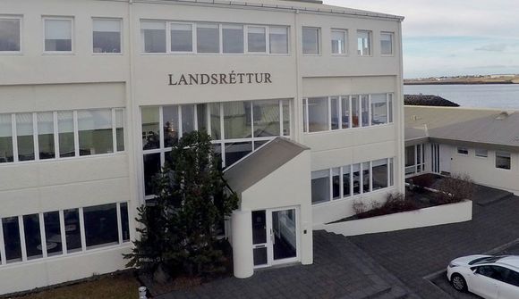 Vilja fjölga dómurum við Landsrétt