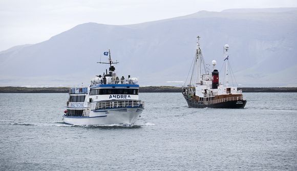 Myndskeið: Hvalveiðibátarnir sigla úr höfn