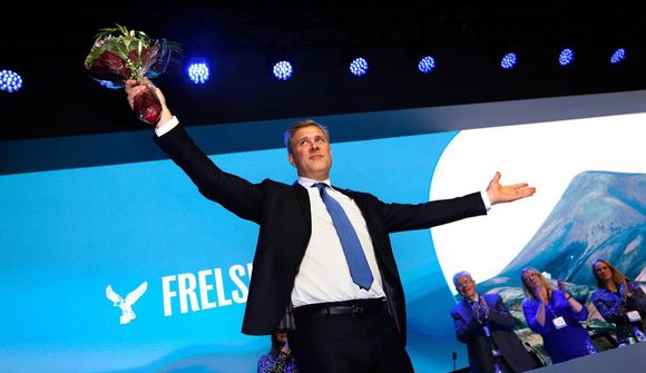 Diljá, Jens Garðar og Jón hugsa málið