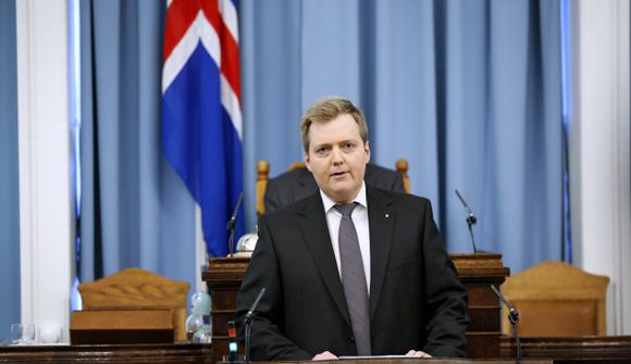 Tillögu um skuldamál dreift í dag