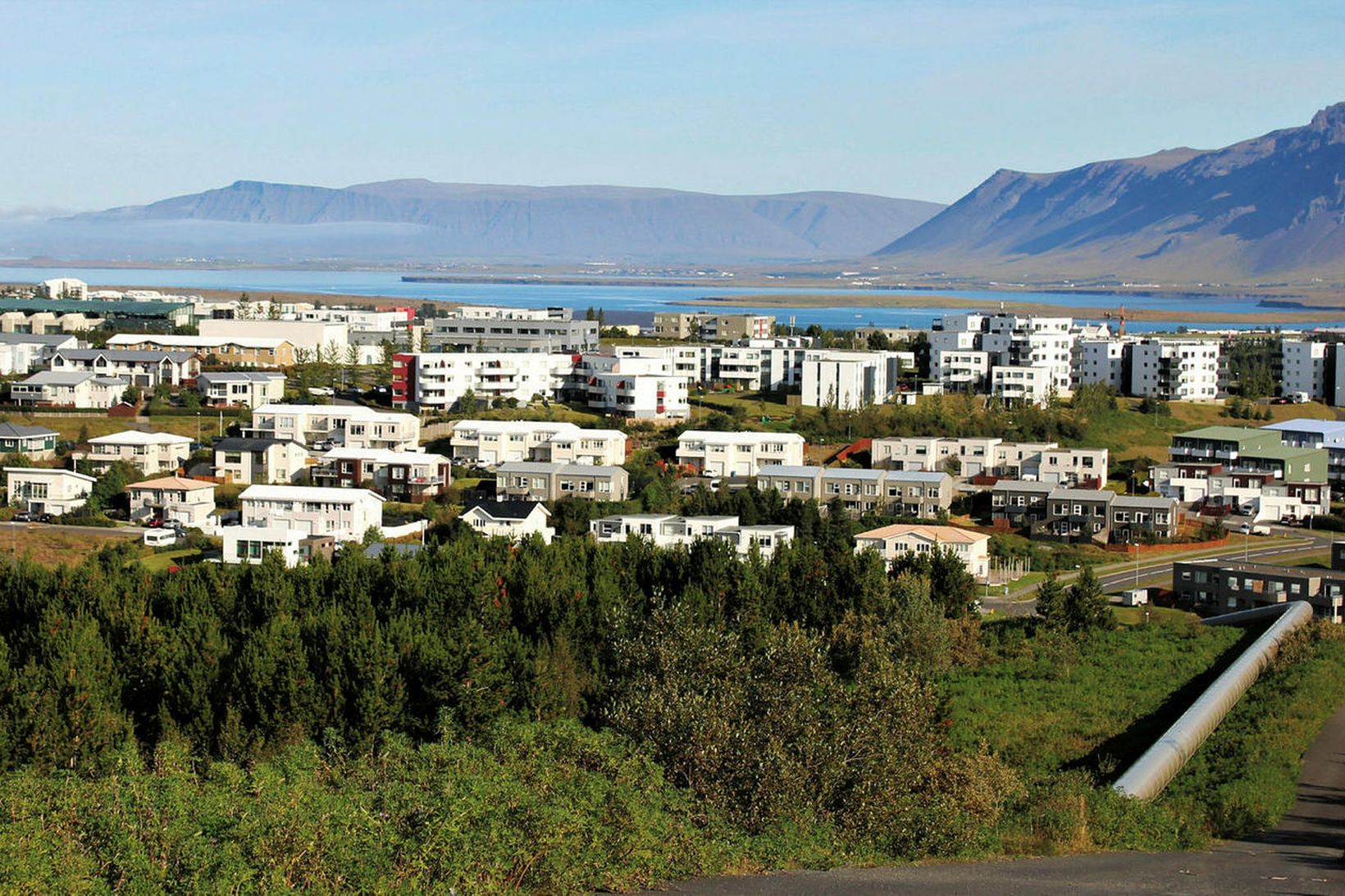 Horft yfir Grafarholtshverfi í Reykjavík.