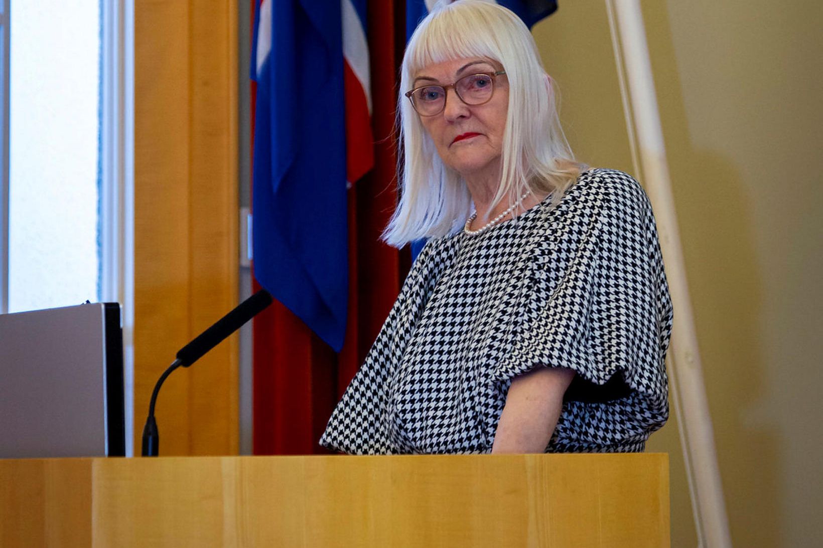 Dr. Björk Guðjónsdóttir.