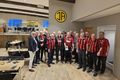 Sungið saman Gömlu félagarnir úr HB og Skagamenn sungu saman í Íslandsheimsókninni í vikunni.