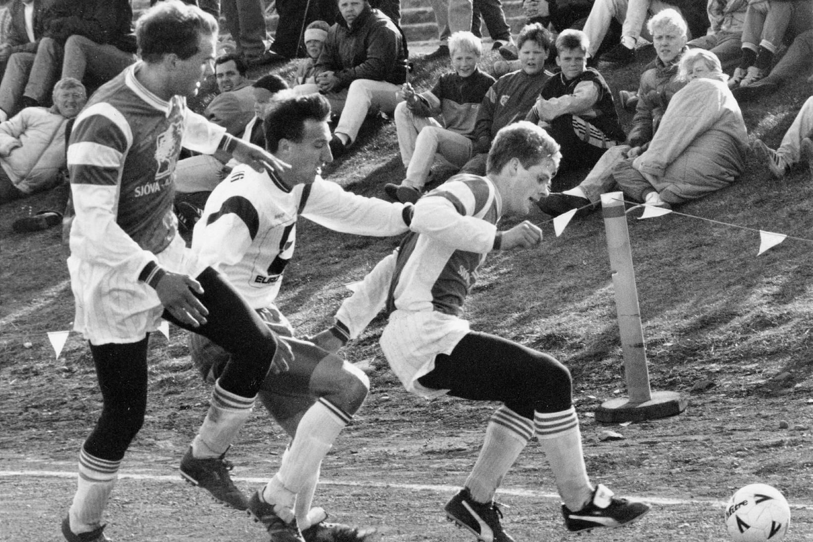 Gamla ljósmyndin: Fyrsti leikur Stjörnunnar í efstu deild