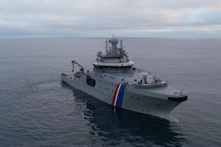 Icelandic Coast Guard monitoring movements of oil tanker