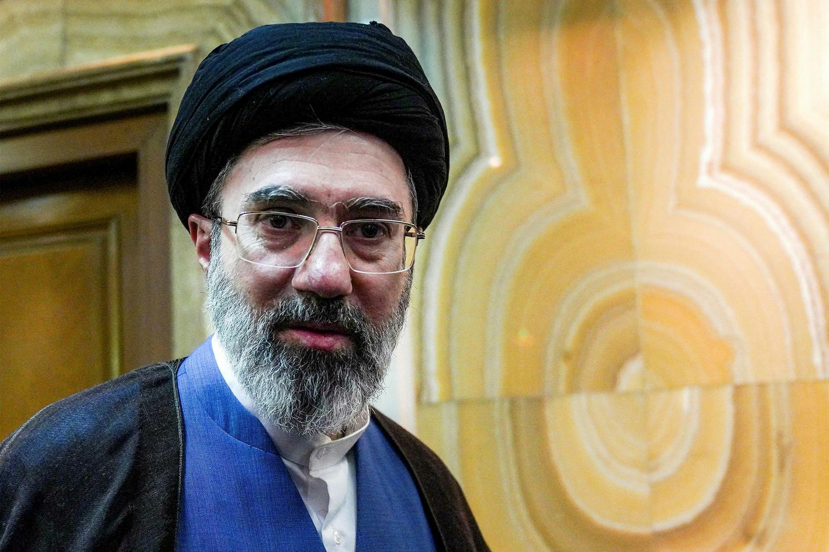 Íran: Khamenei úthrópar Bandaríkjastjórn