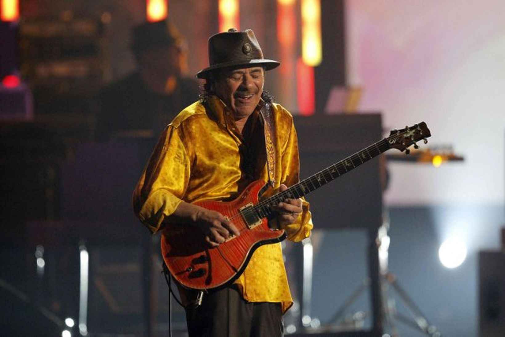 Carlos Santana árið 2010.