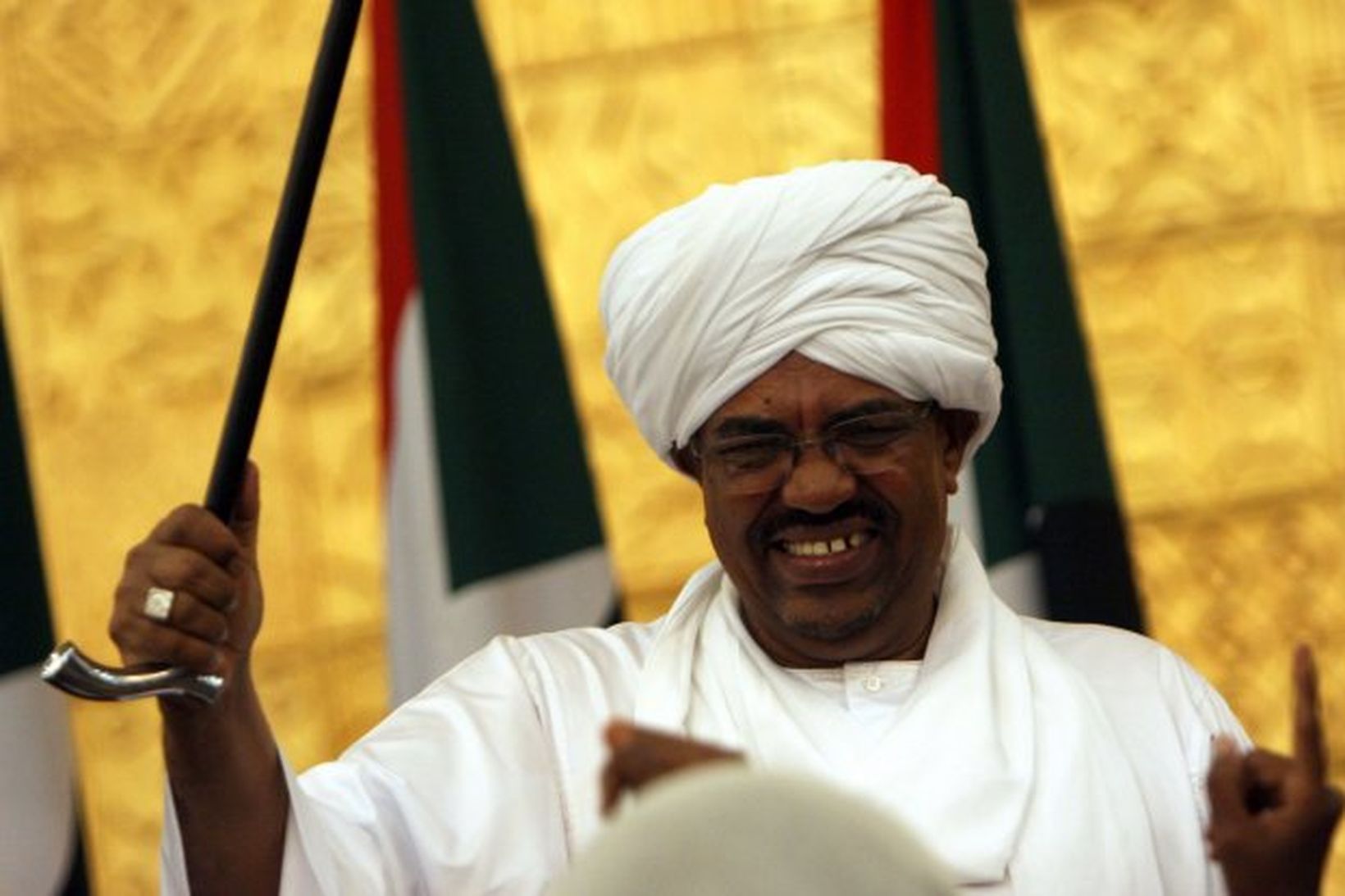 Forseti Súdan, Omar Hassan al-Bashir, hefur verið ákærður fyrir þjóðarmorð, …