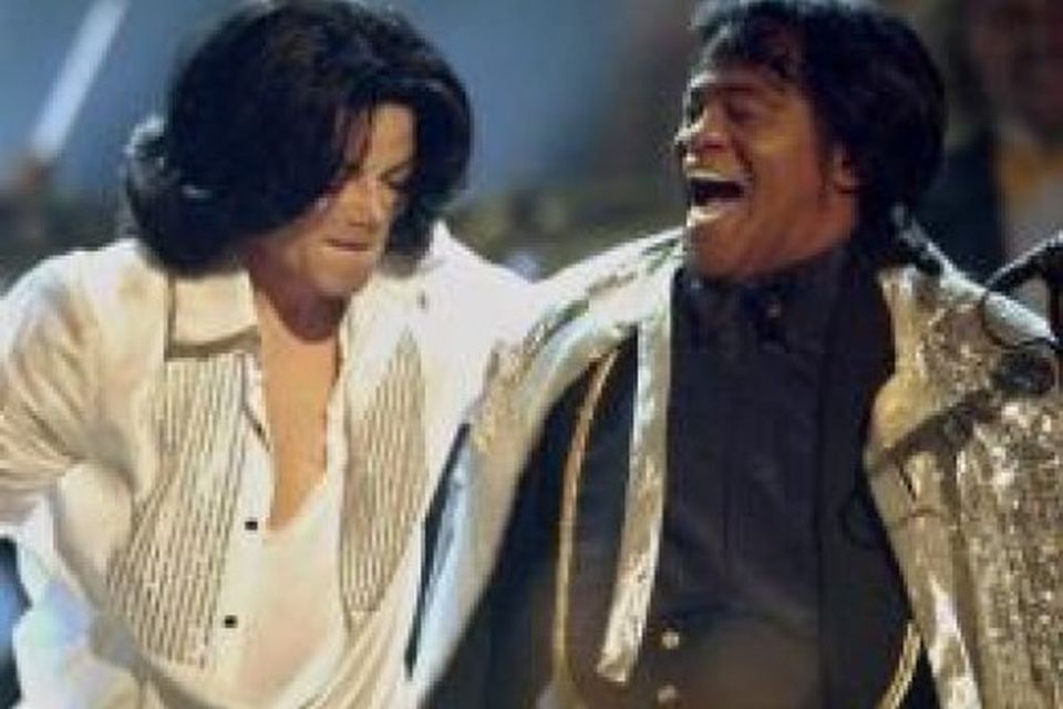 Michael Jackson og James Brown.