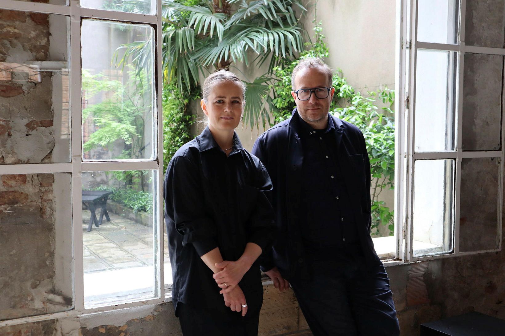 Arnhildur Pálmadóttir og Andri Snær Magnason eru stödd í Feneyjum …