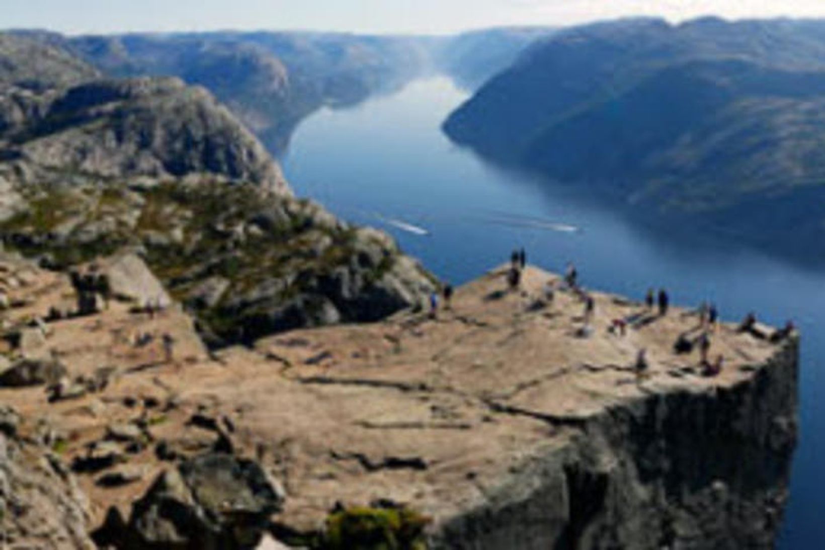 Preikestolen við Lysefjörð í Noregi