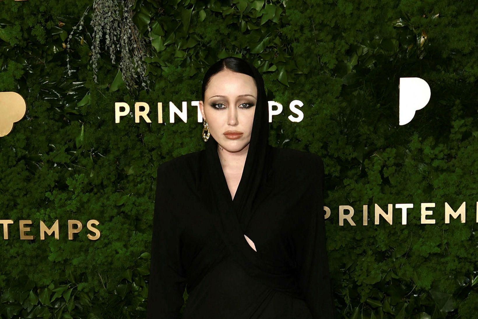 Noah Cyrus hefur lengi verið þekkt fyrir gotneskan stíl.