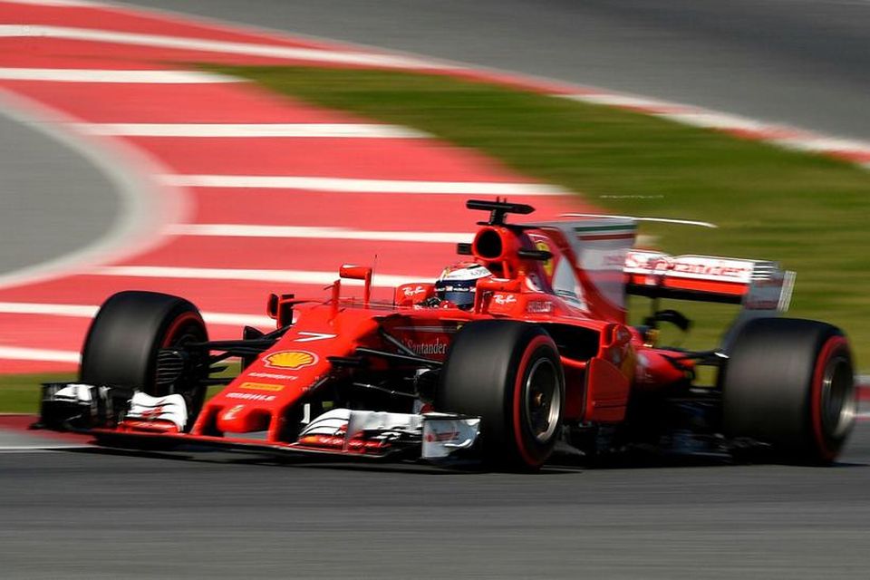 Kimi Räikkönen hjá Ferrari hefur látið mjög til sín taka við bílprófanir í þessari viku …