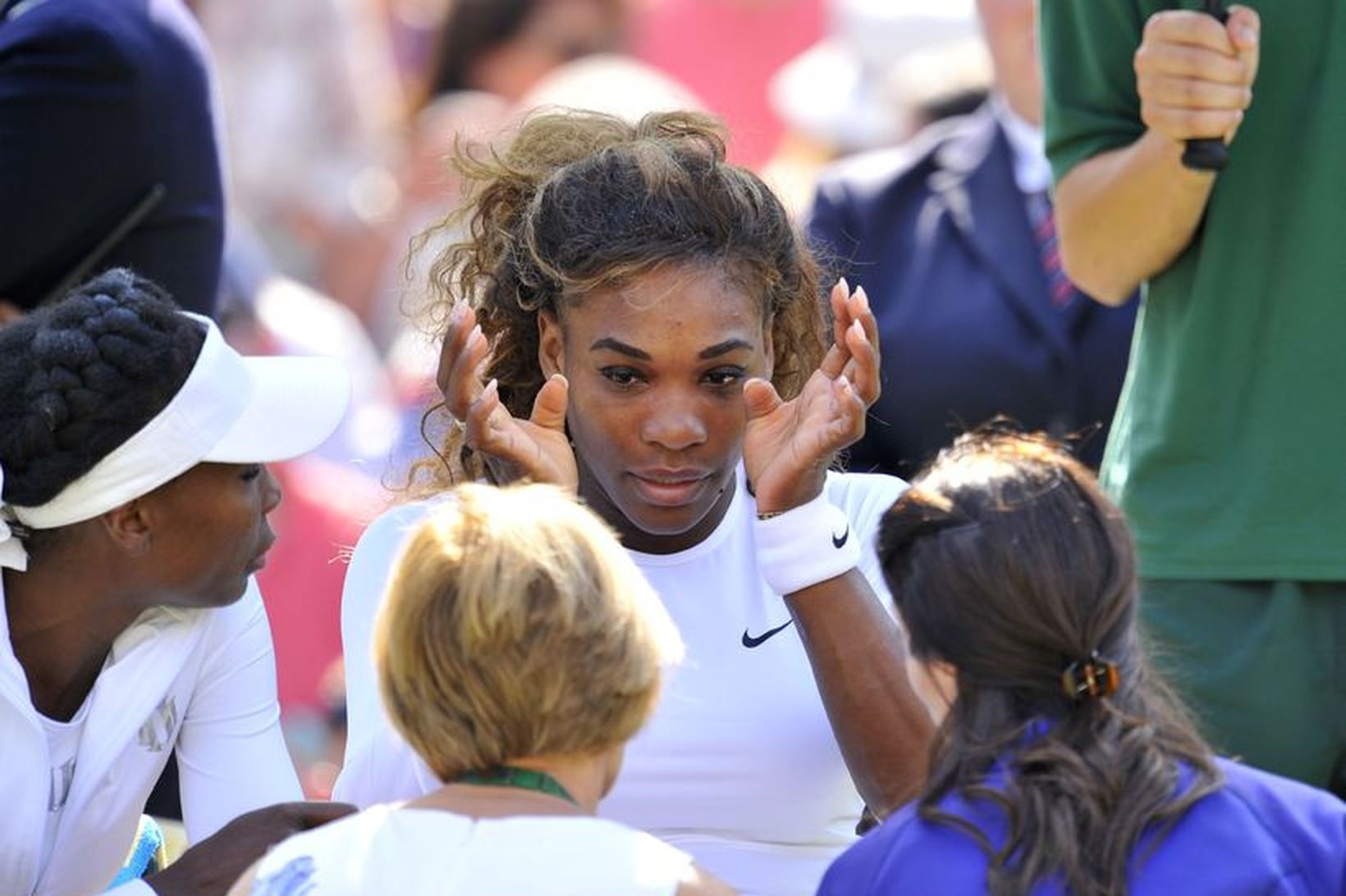 Serena Williams var niðurbrotin þegar hún þurfti að hætta leik …