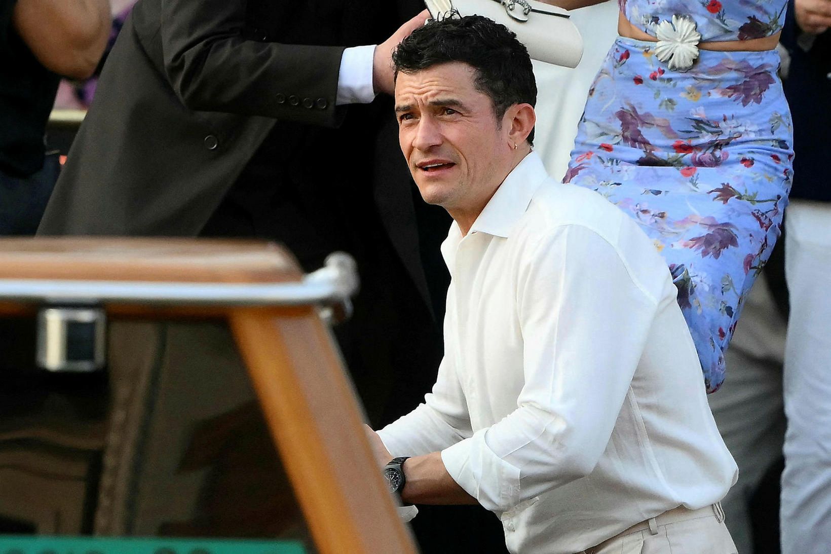 Breski leikarinn Orlando Bloom og aðrir brúðkaupsgestir um borð í …