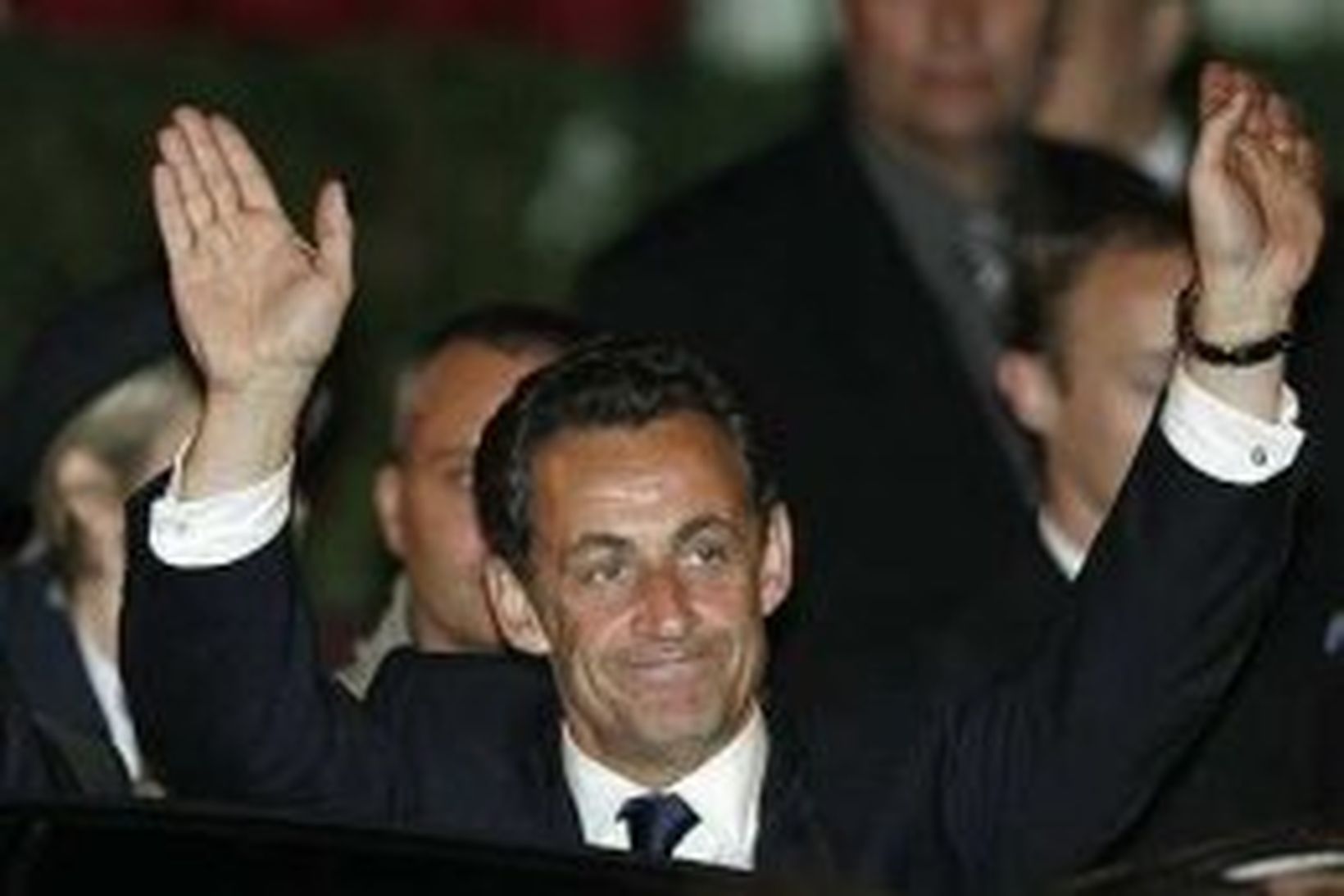 Nicolas Sarkozy sigurvegari í frönsku forsetakosningunum fór til Möltu í …