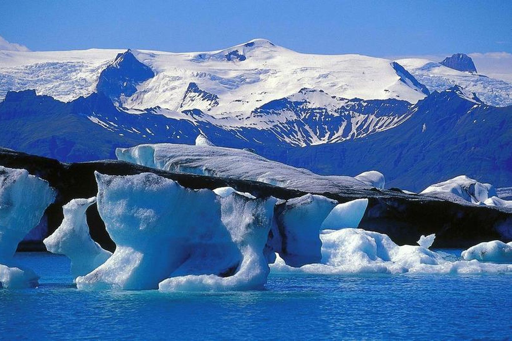 Jökulsárlón á Breiðamerkursandi.