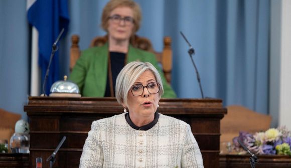 Halla: Hugsanlega tímabært að hugleiða breytingar