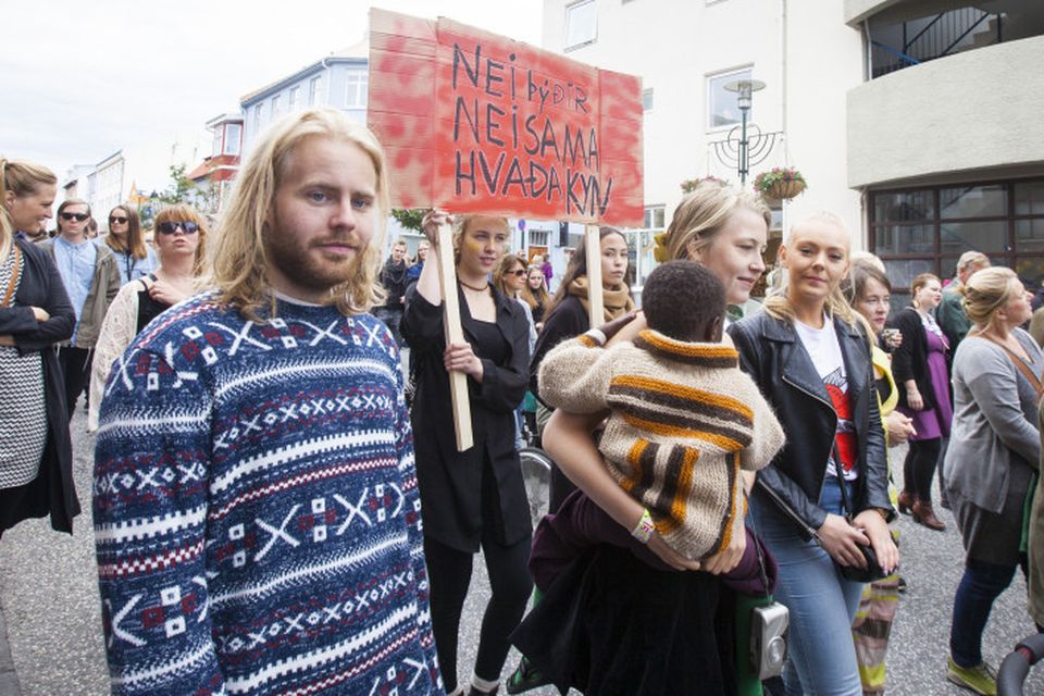 Skömminni skilað til gerenda