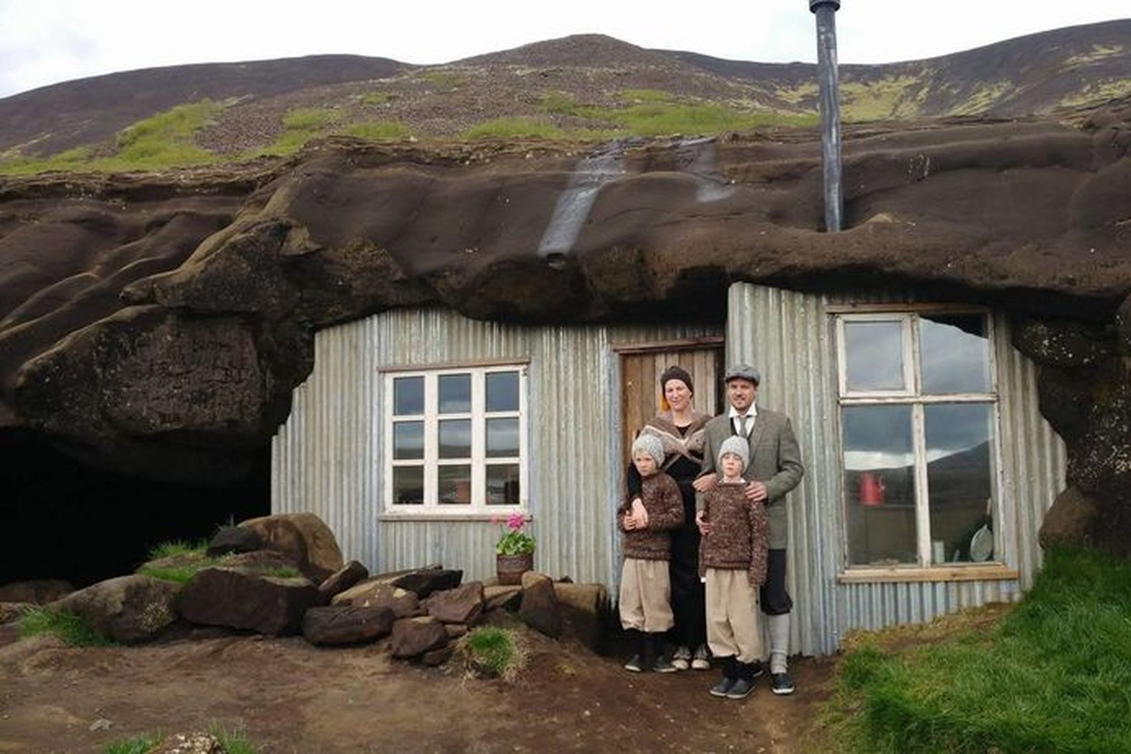 Aðstandendum The Cave people hefur tekist listilega vel til við …