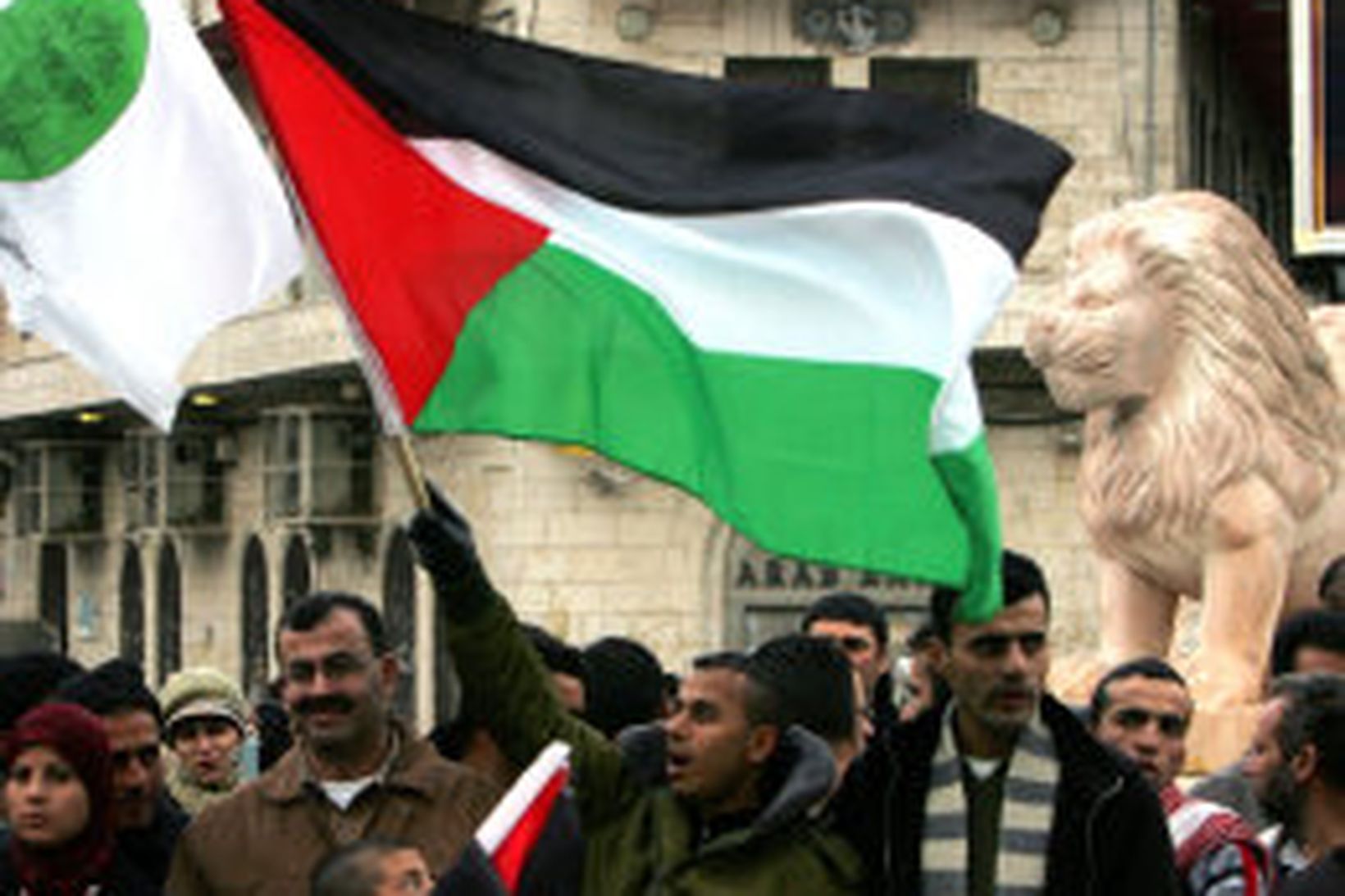 Palestínumenn mótmæla átökum liðsmanna Fatah og Hamas í Ramallah á …
