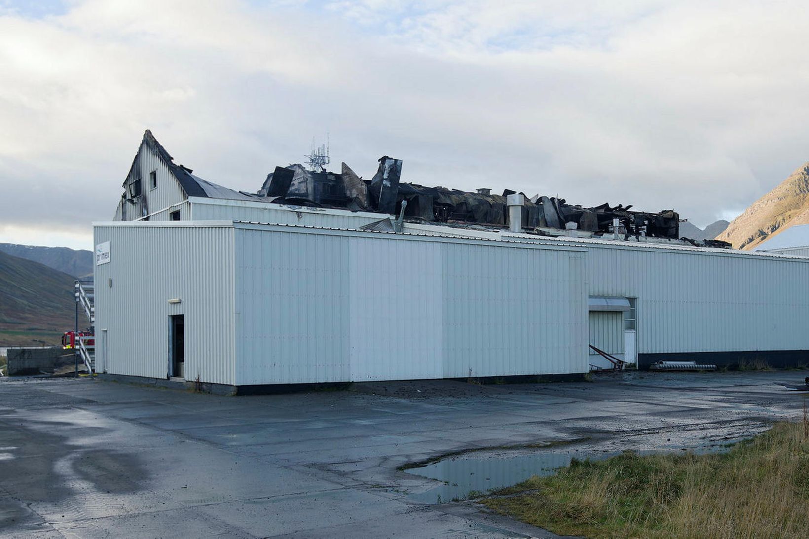 Slökkvistarfi á Siglufirði lokið