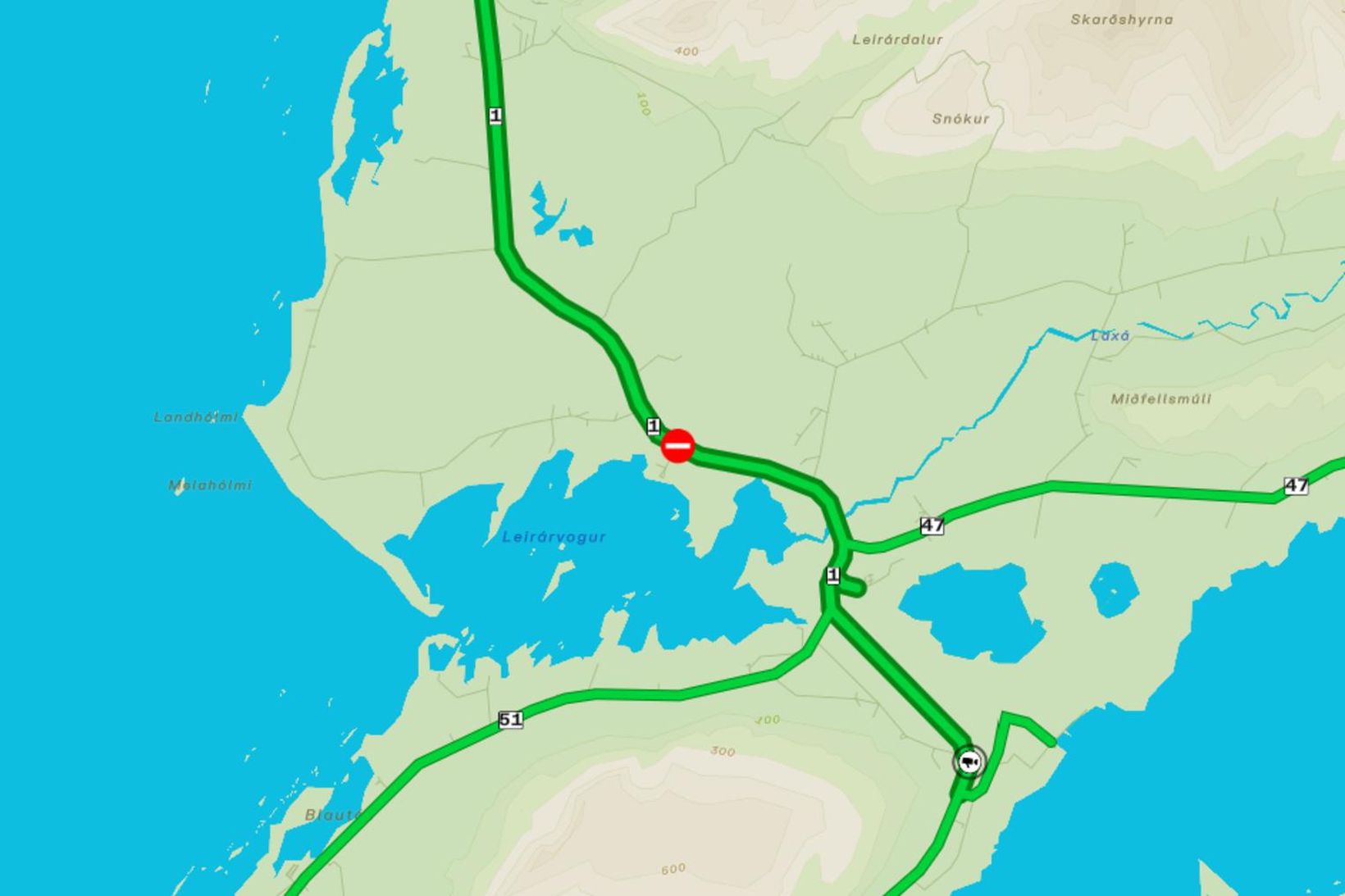 Lokað var fyrir umferð á þessum kafla Vesturlandsvegar vegna áreksturs.