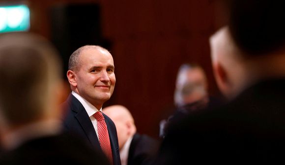 Guðni hvattur áfram í undirskriftasöfnun 