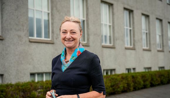 Seðlabankar hefðu átt að hækka vexti fyrr
