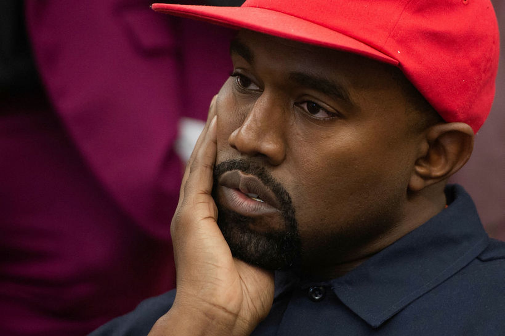 Kanye West segir Jesú vera kónginn.