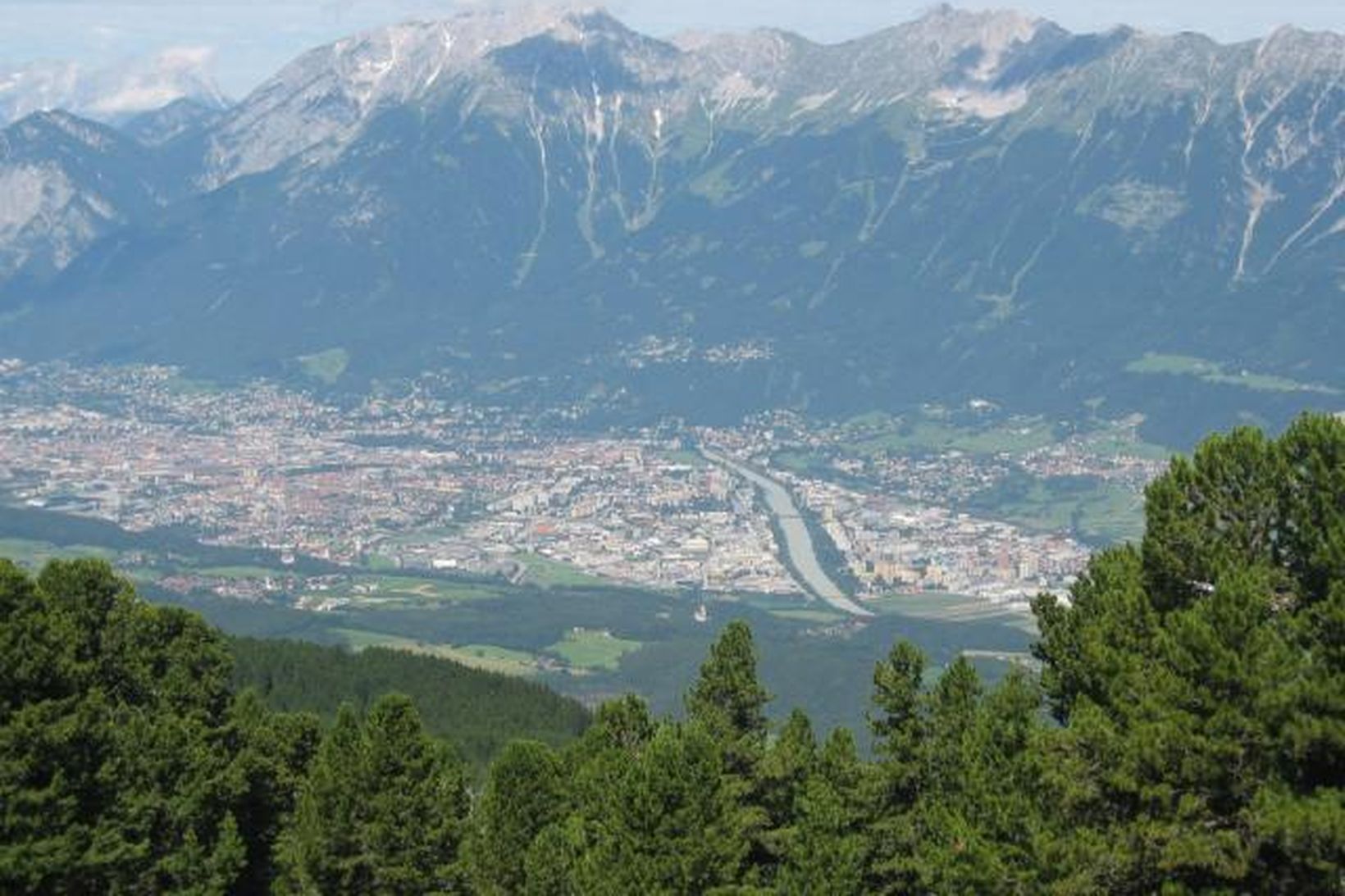 Horft yfir Innsbruck í Austurríki.