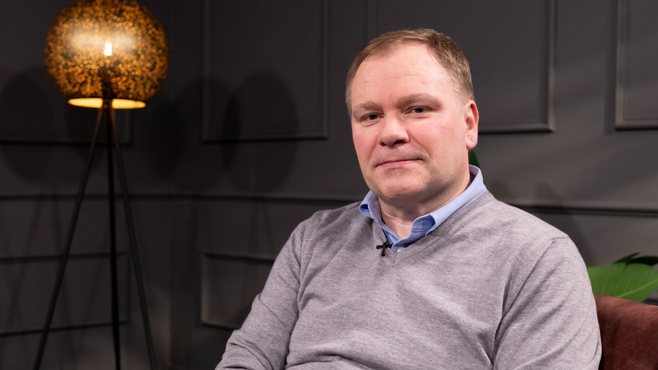 Þvagi og saur slett á fangaverði nær daglega