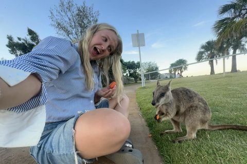 Embla Rut Jakobsdóttir hitti á kengúru í Ástralíu.