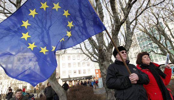 Iceland EU debate flares up