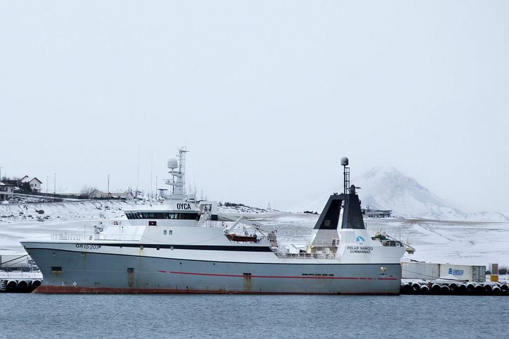 Polar Nanoq í Hafnarfjarðarhöfn.