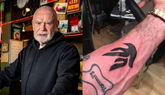 Tommi á Búllunni lét flúra merki flokksins á sig