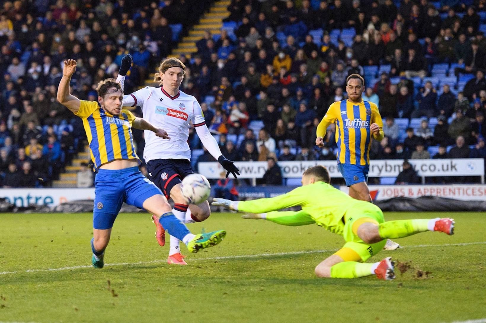 Jón Daði Böðvarsson í eldlínunni með Bolton.