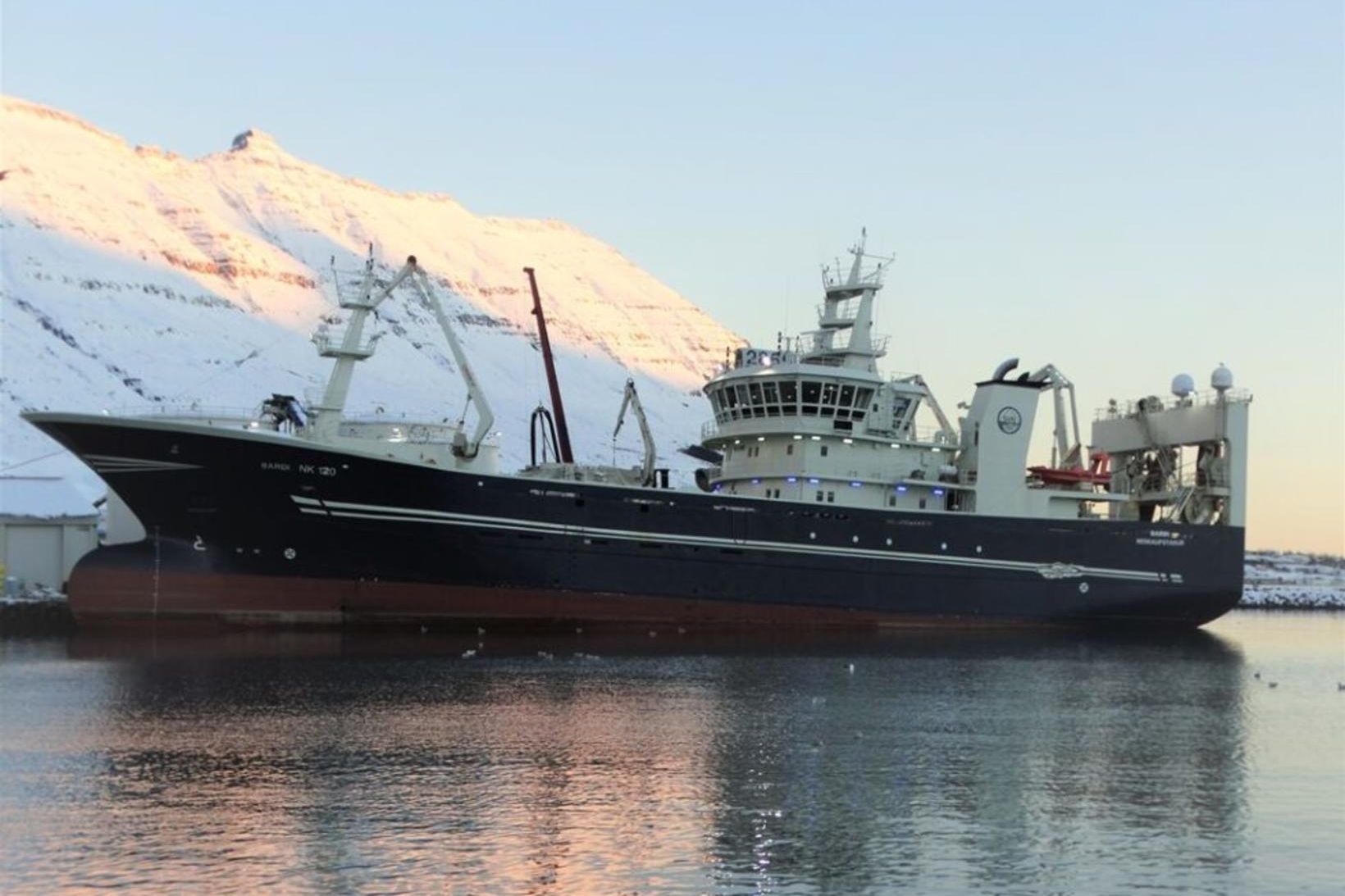 Barði NK kom til hafnar með 1.800 tonn af kolmunna.