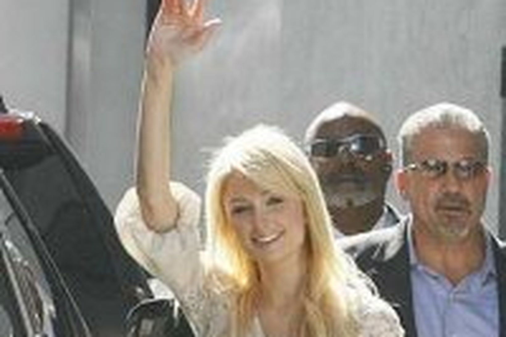 Paris Hilton eftir fangavistina á síðasta ári.
