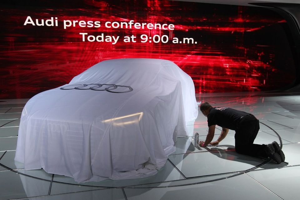 Afhjúpun Audi Prologue jugmyndabílinn undirbúin í Los Angeles.