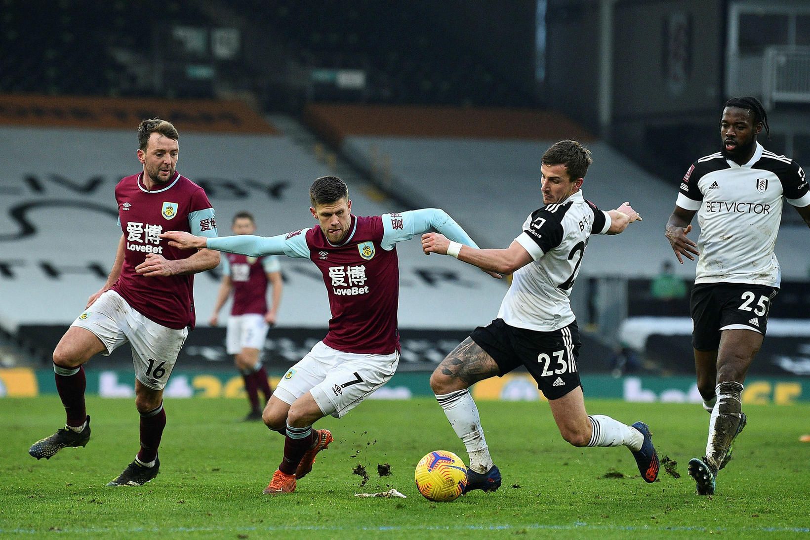 Jóhann Berg Guðmundsson og félagar í Burnley taka á móti …