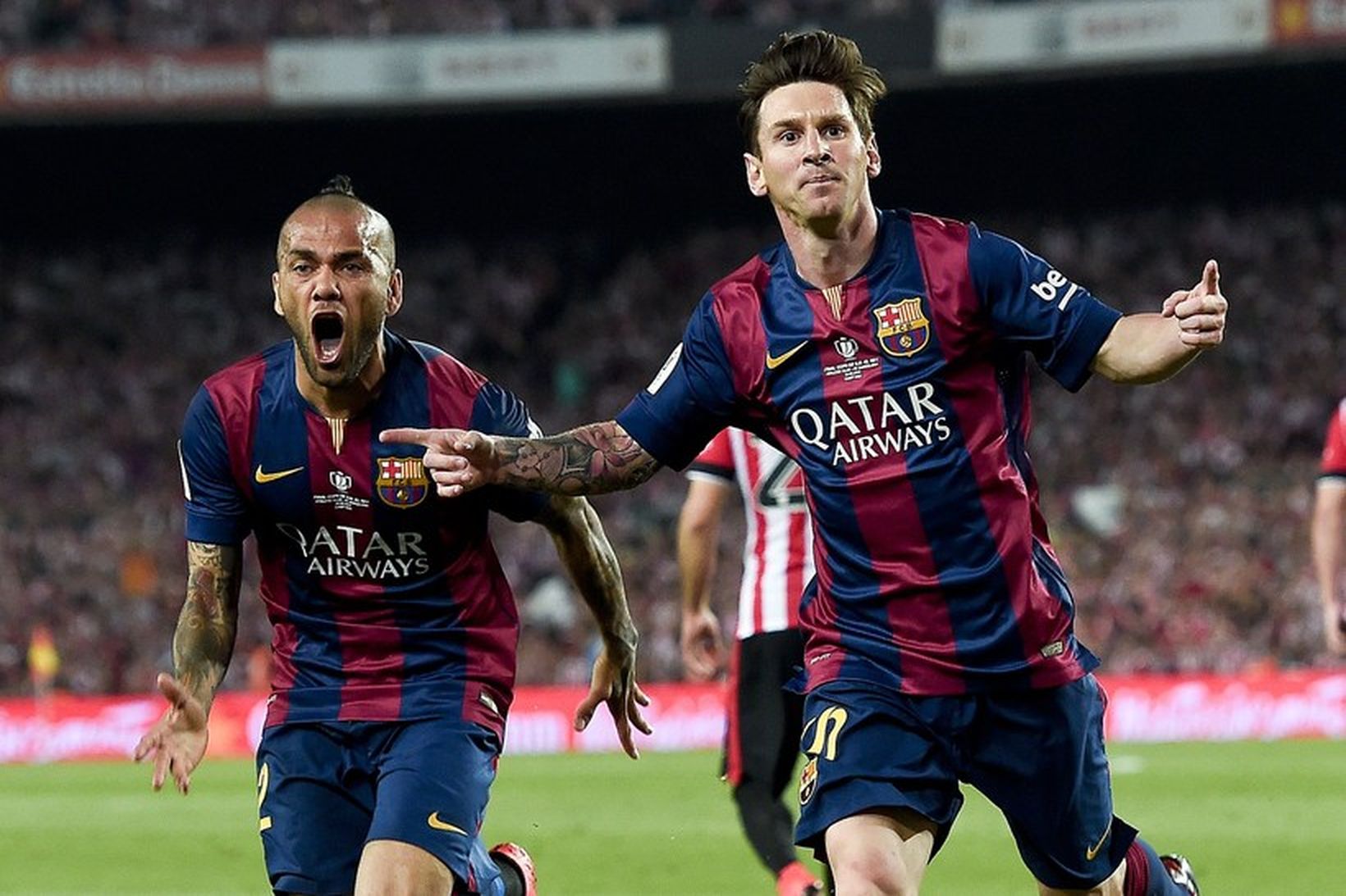 Lionel Messi fagnar fyrsta marki leiksins.