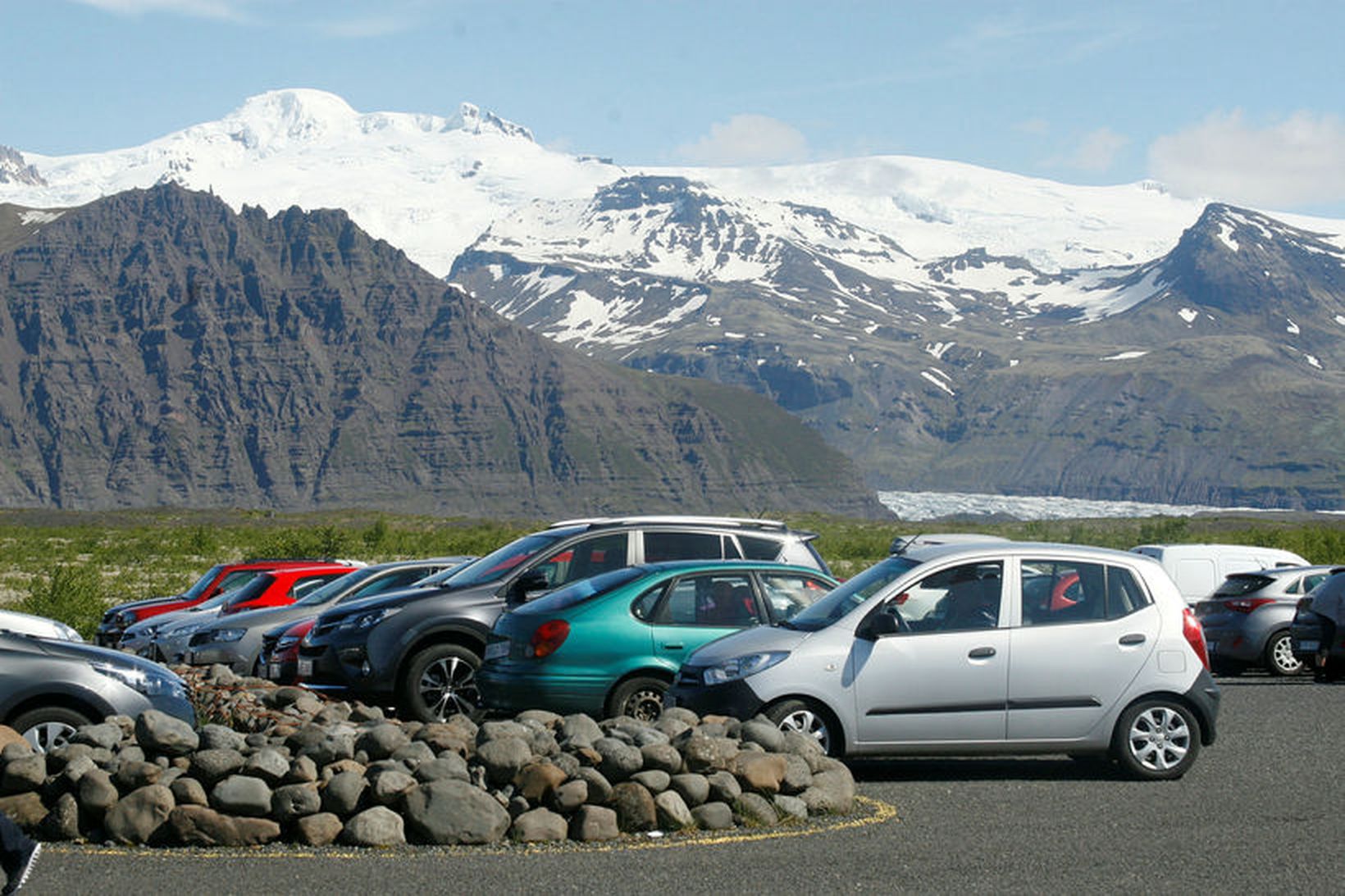 Bæjarstjórn segir að vegakerfið sé ekki hannað fyrir jafn mikla …