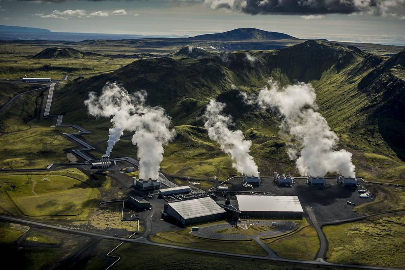 Jarðhiti Ríkisstjórnin hefur uppi óljós áform um auðlindagjald á jarðhita.