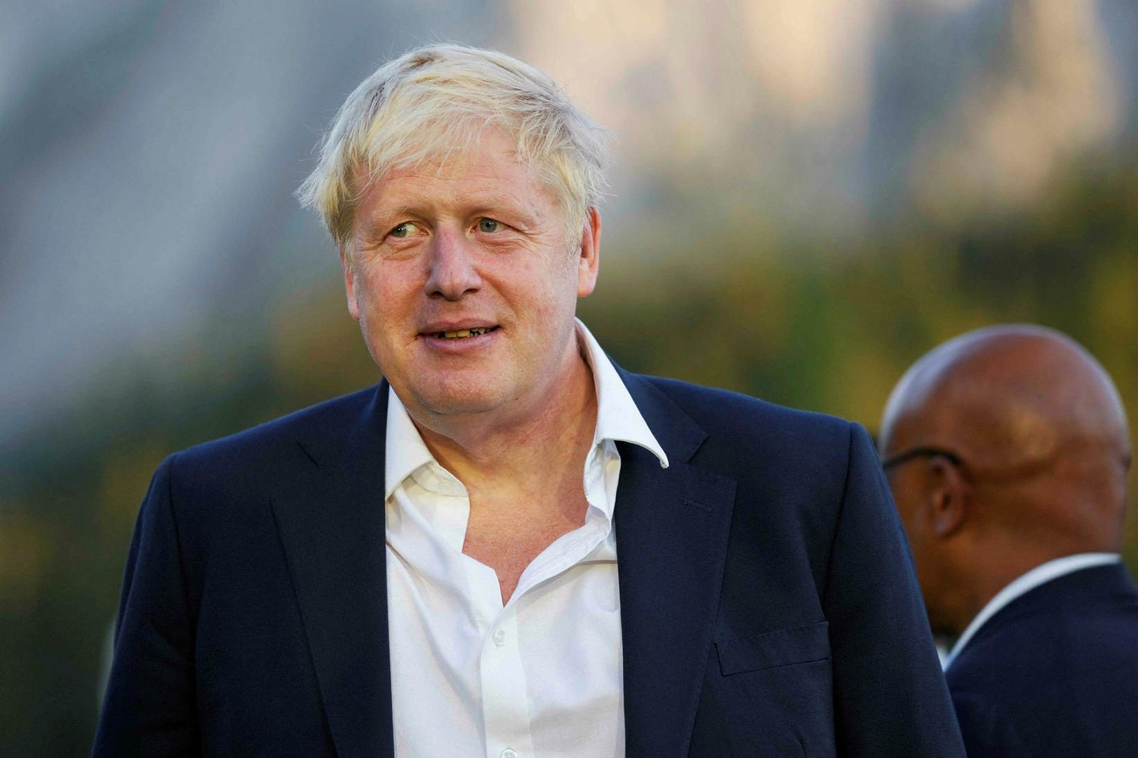 Boris Johnson er þekktur fyrir frjálslegt útlit og virkar oftast …