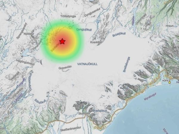 Two earthquakes over magnitude 3 have been detected in Bárðarbunga over the weekend.