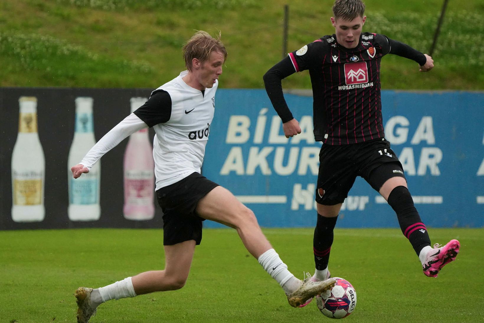 Arnór Borg Guðjohnsen í leik með FH gegn Víkingi.