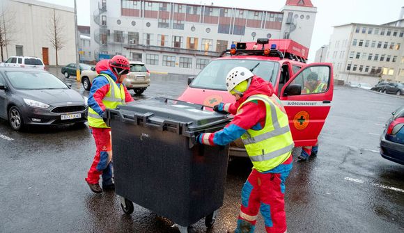 40 þúsund manns án rafmagns í gær