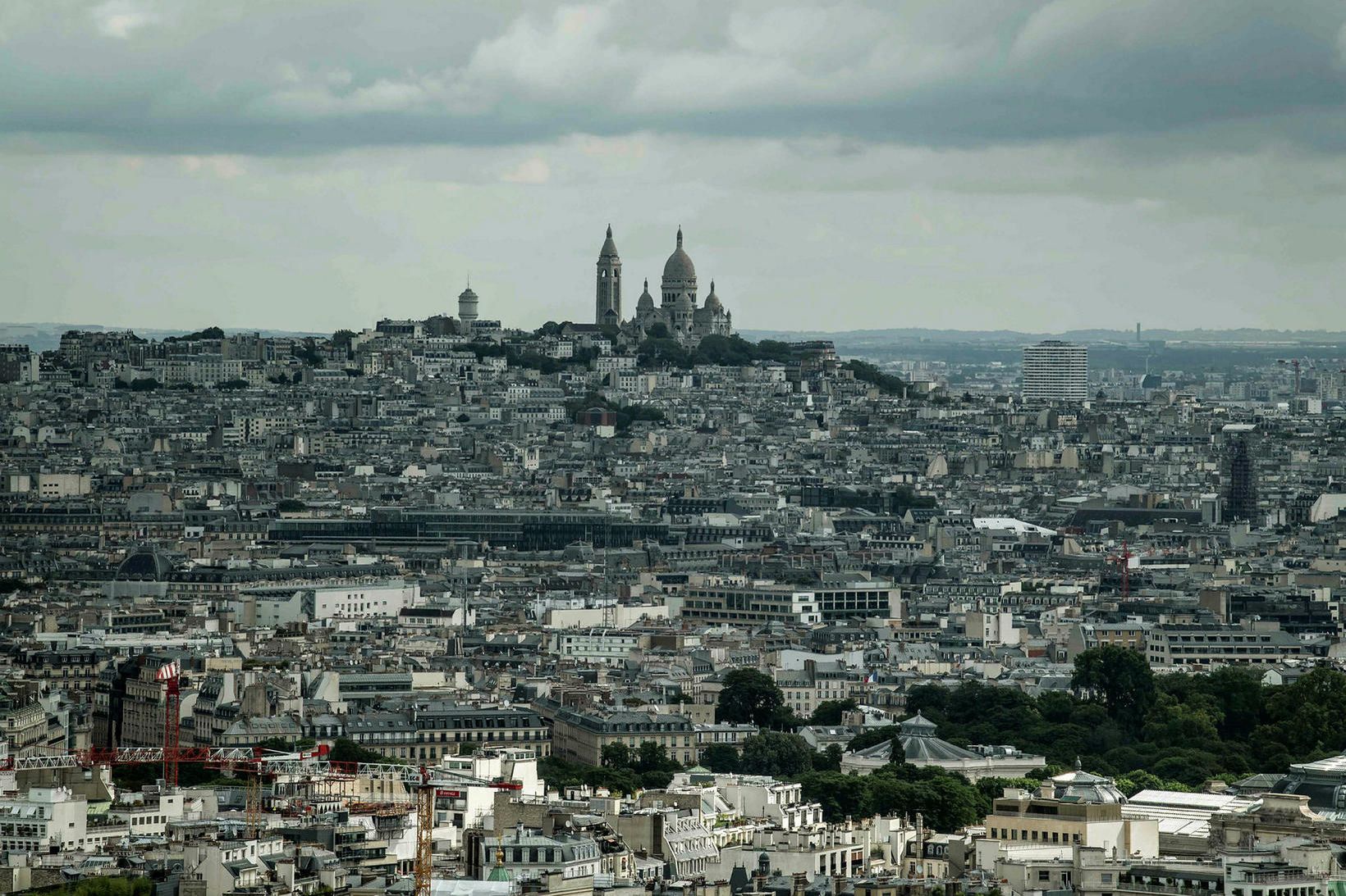 Montmartre-hæðin í París.