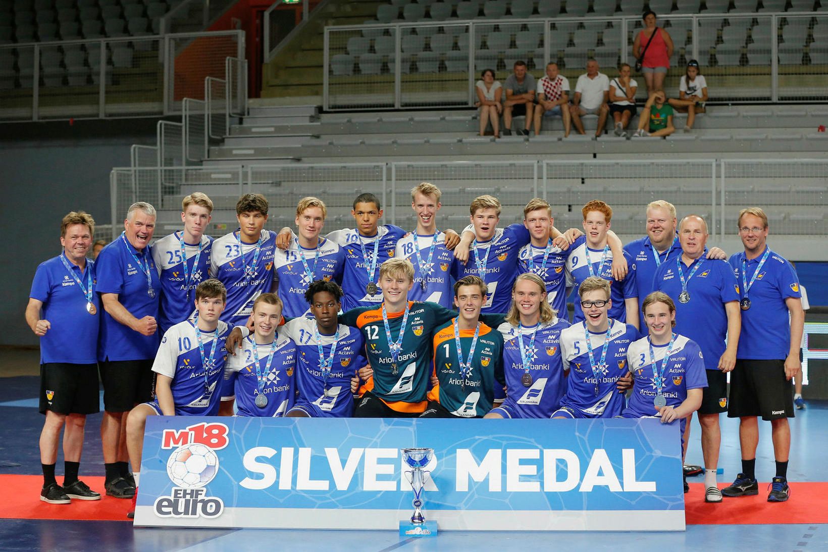 Ísland vann silfur á EM U18 fyrir tveimur árum.